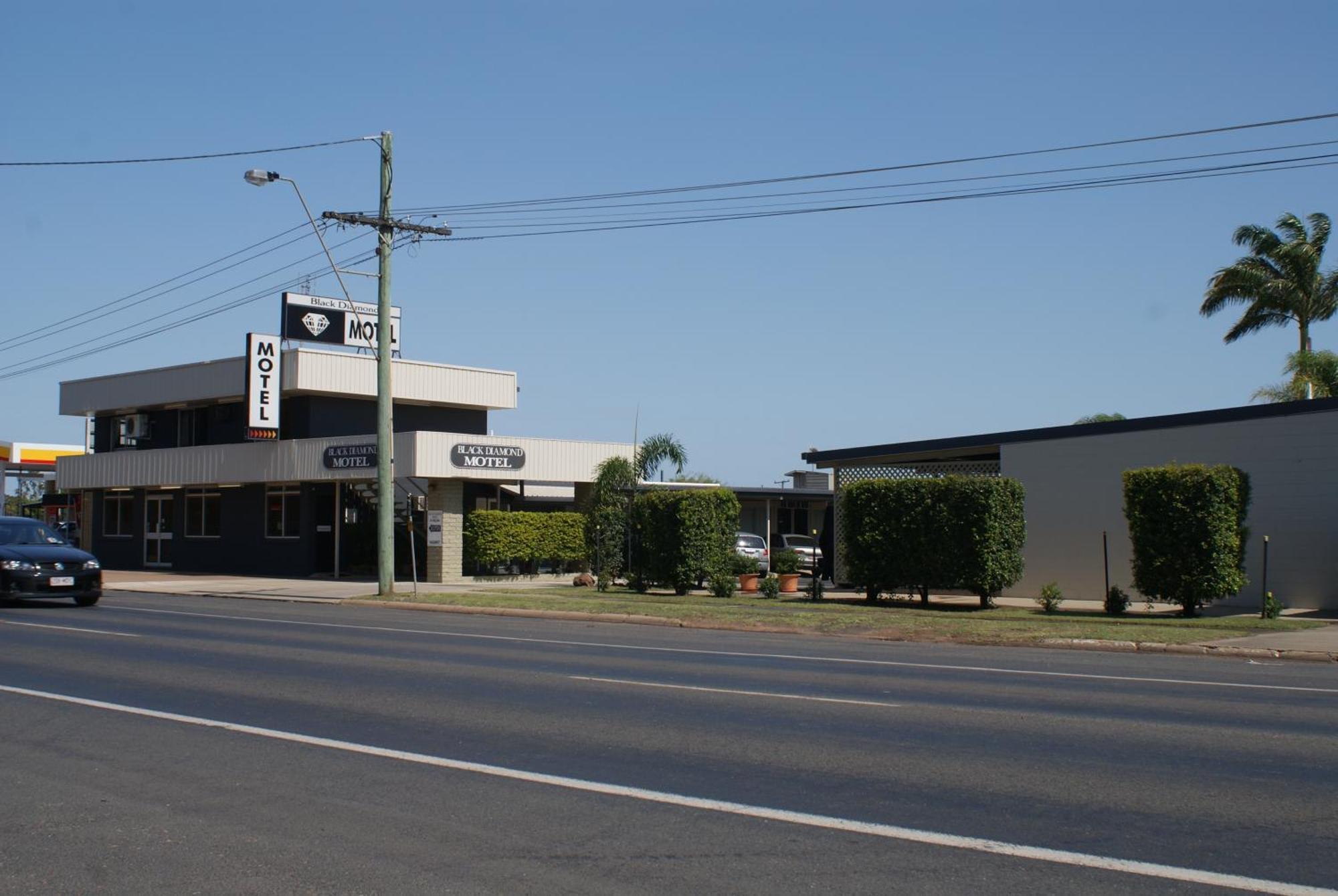 Black Diamond Motel Blackwater Bagian luar foto