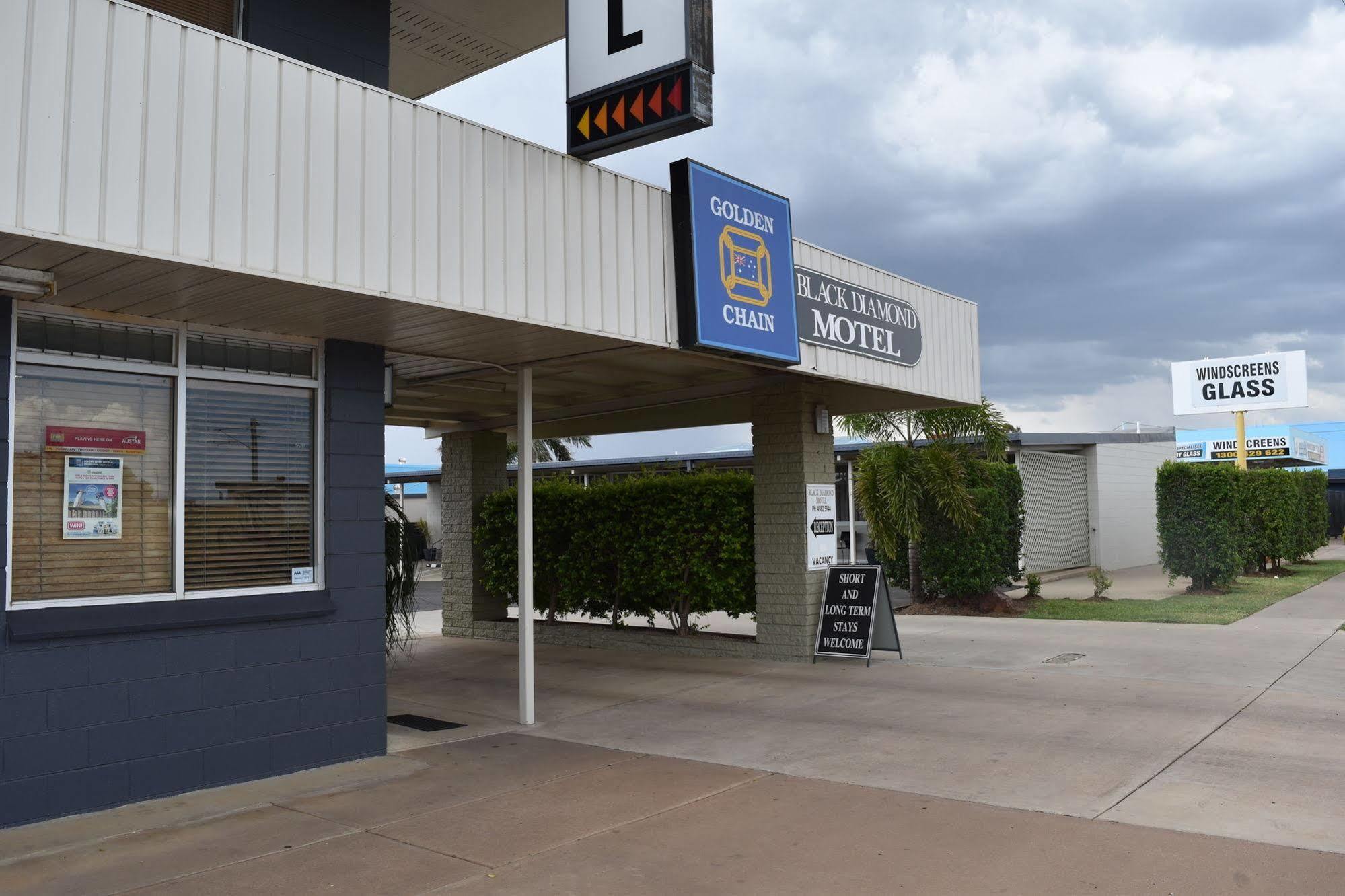 Black Diamond Motel Blackwater Bagian luar foto